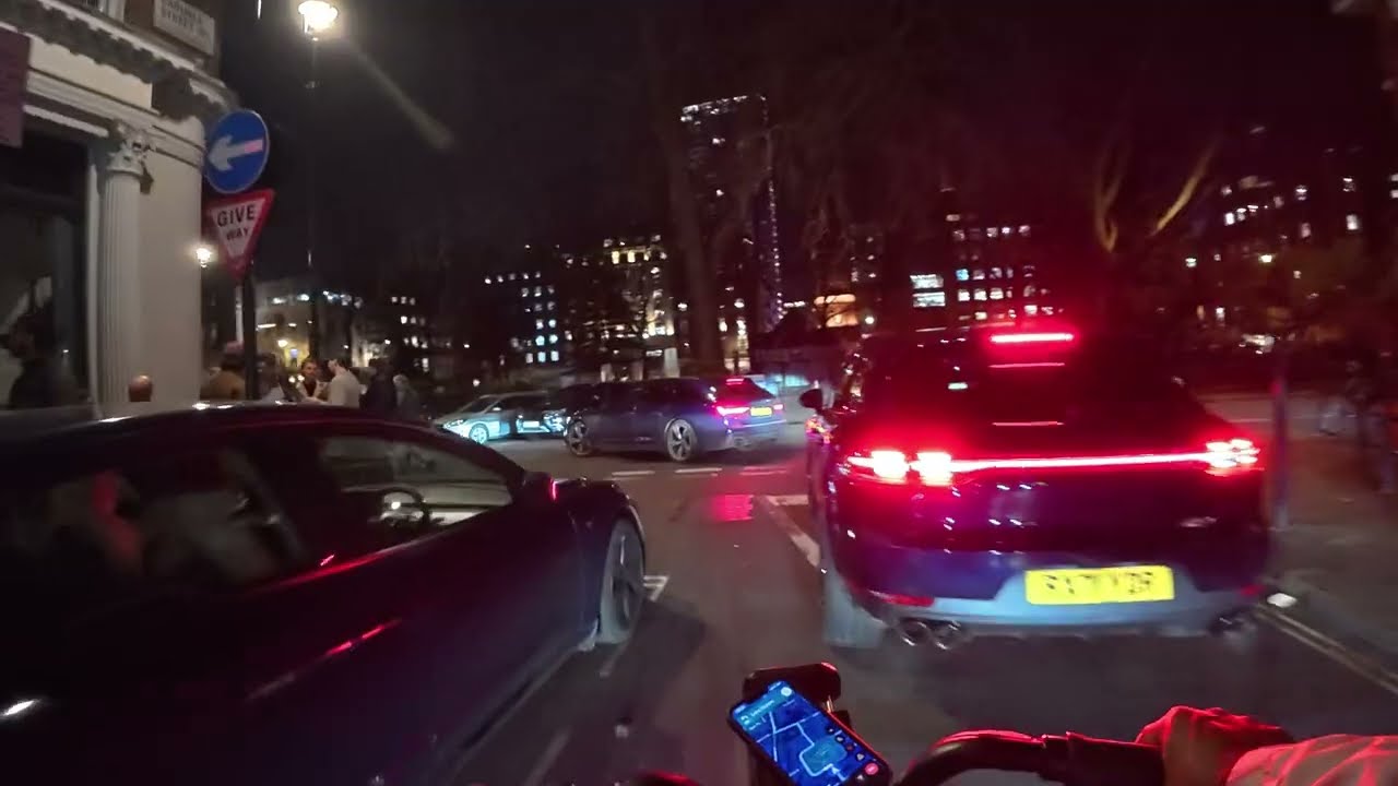 Riding From Soho To Islington | London At Night | T TREKS
