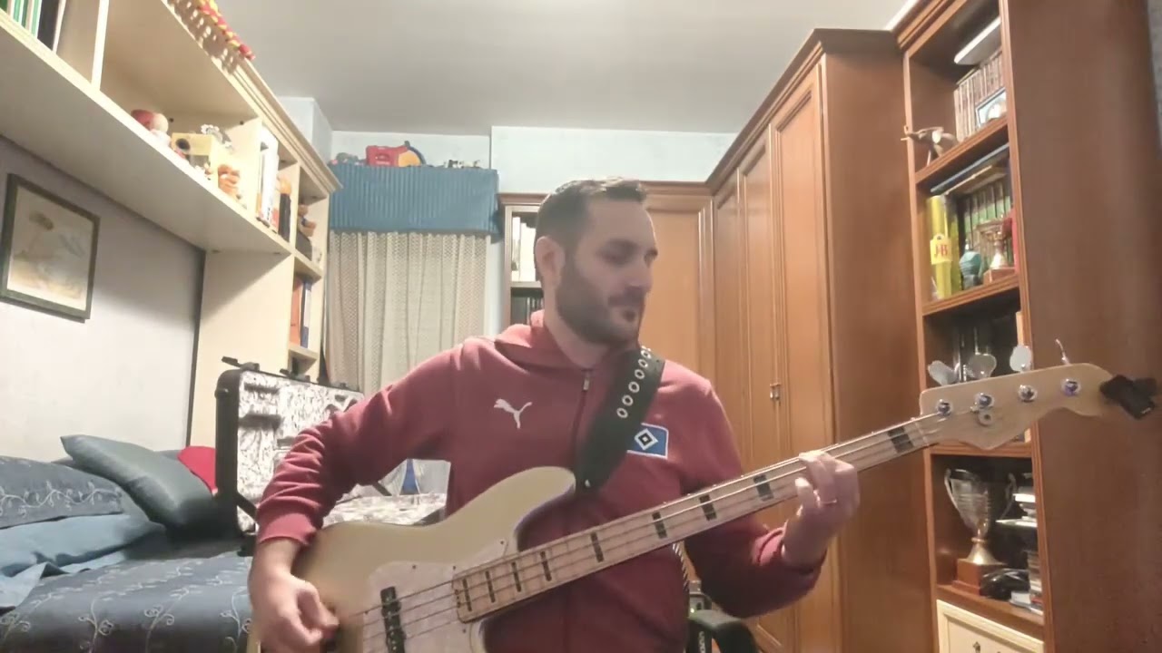 Bon Jovi - Living on a prayer bass cover