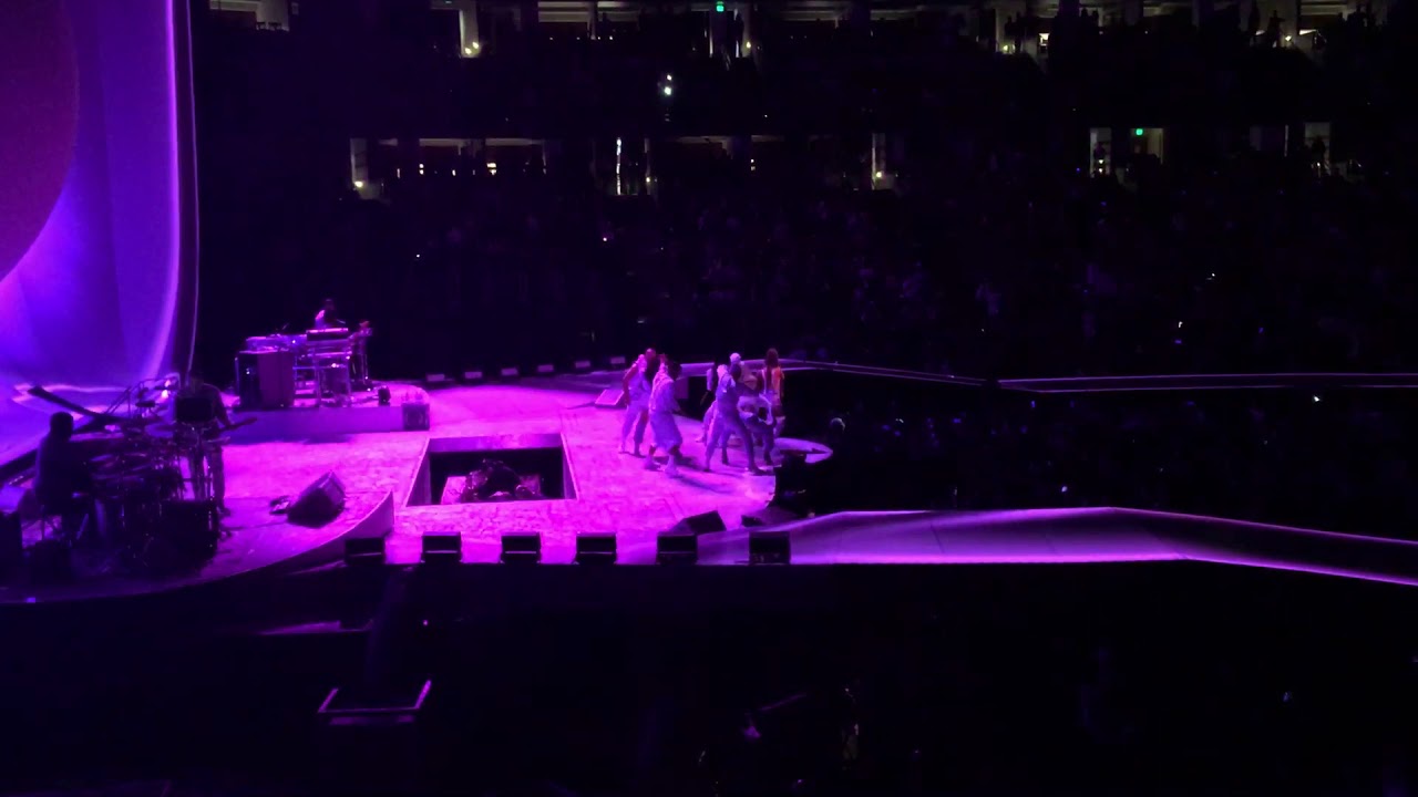 Sweetnr Tour Ariana Grande - Make Up