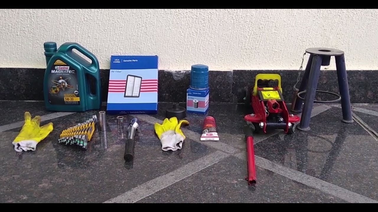 Hyundai I10 full service with basic tools(Detailed)