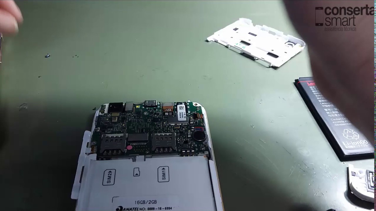 Como desmontar o Lenovo K5 passo a passo