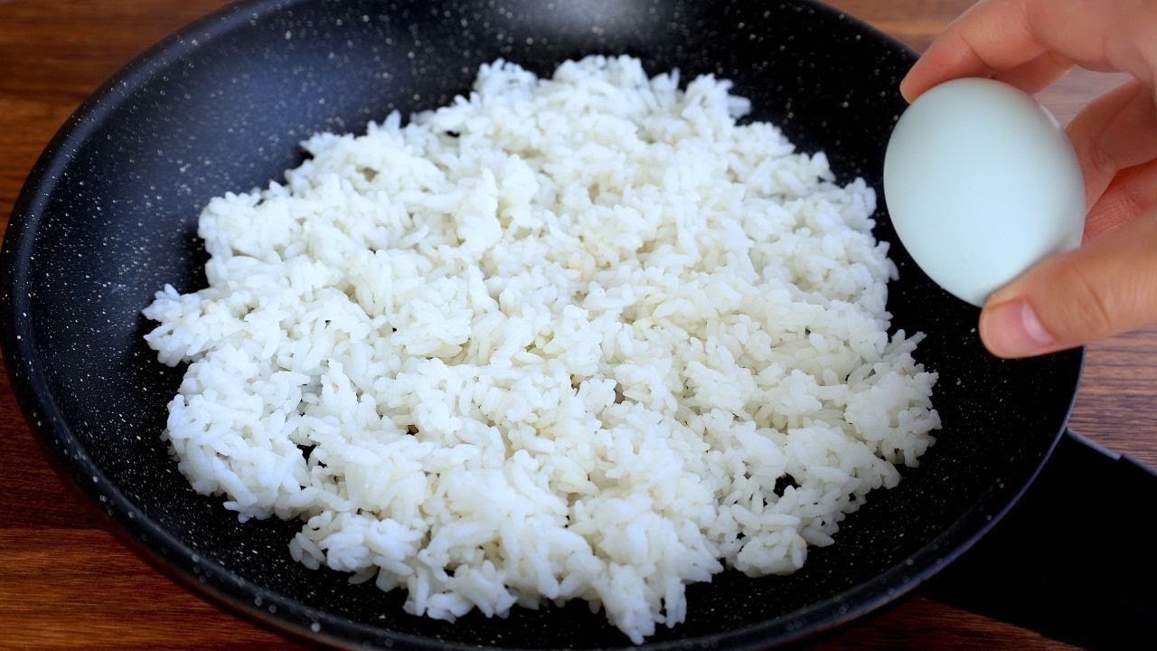 1 миска риса с 2 яйцами! У меня никогда не было такого легкого и вкусного остатка риса