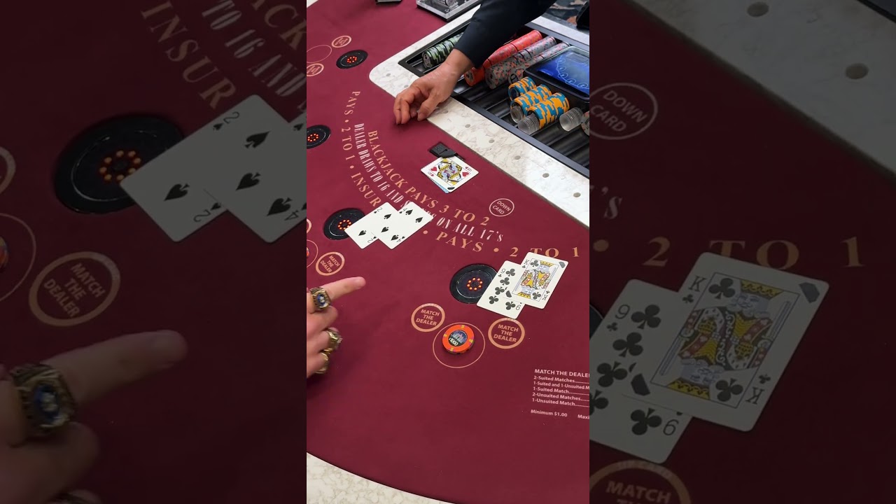 Игра в блэкджек с бай-ином 12 000 долларов #казино #блэкджек #азартныеигры