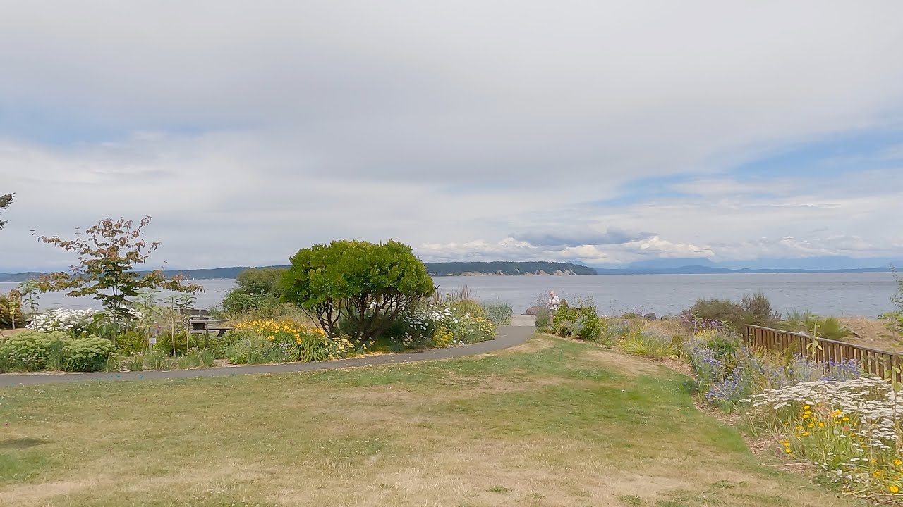 Campbell River BC Canada and on... British Columbia Highway 19A. Life on Vancouver Island Resort.