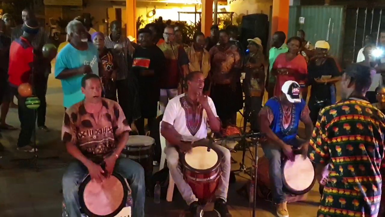 Ambiance lewoz incontournable en cette fete de grand bourg