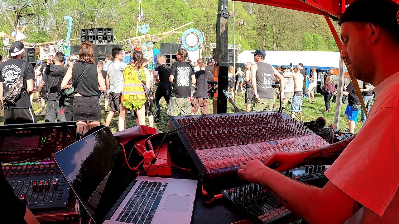 Step Evolution 6 2022 4K : Timmy von Tranzit Live On Stage 4