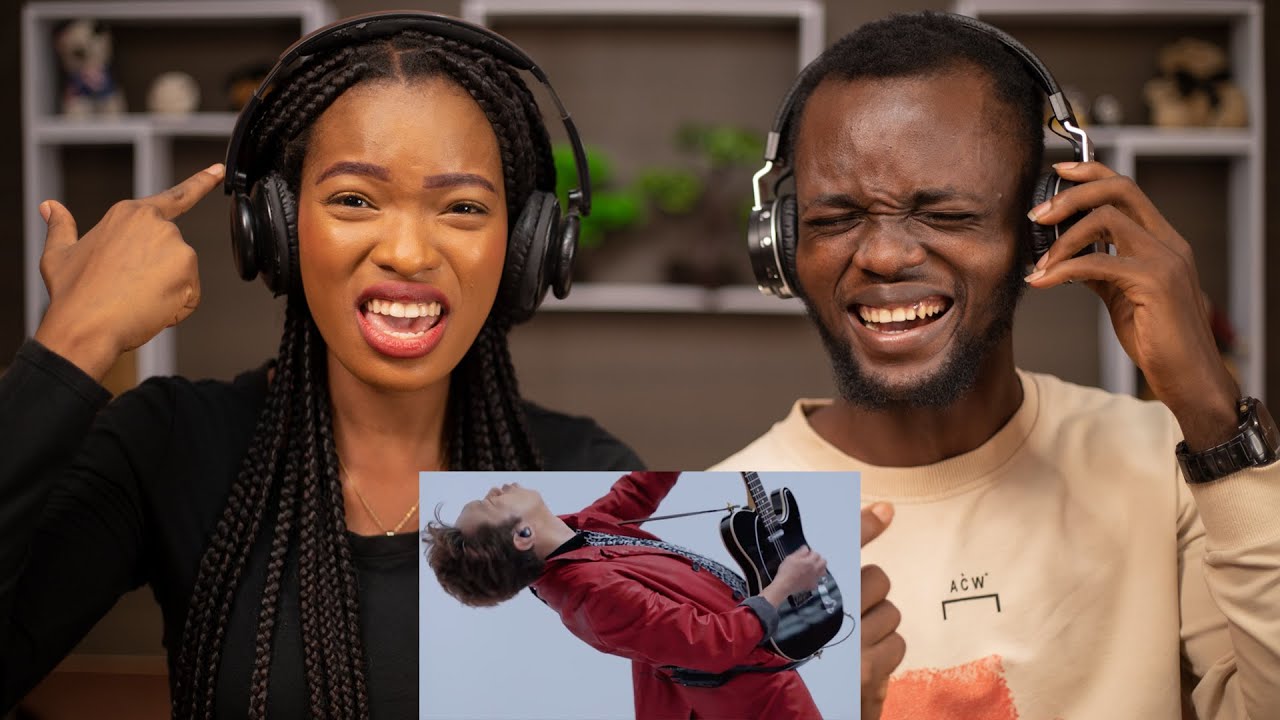 OUR FIRST TIME HEARING Tomoyasu Hotei - Bambina / THE FIRST TAKE REACTION!!!😱