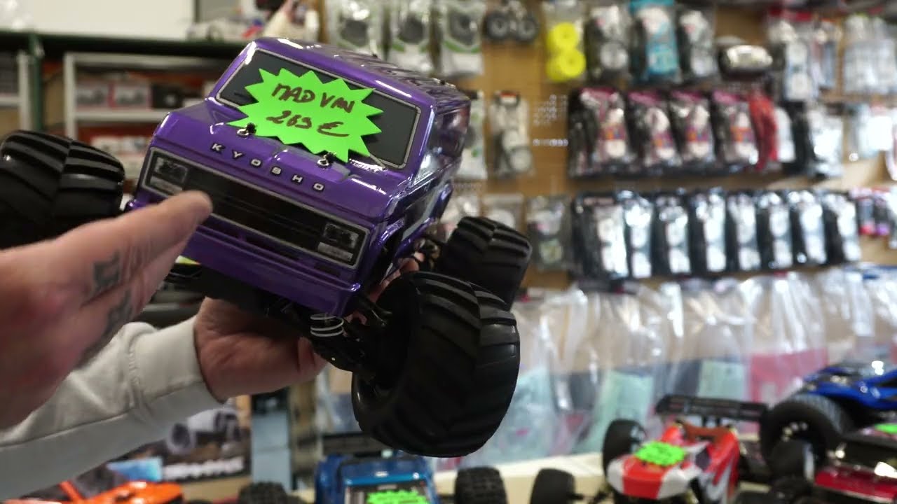 CHEZ PROMODEL67 LES KYOSHO MADVAN