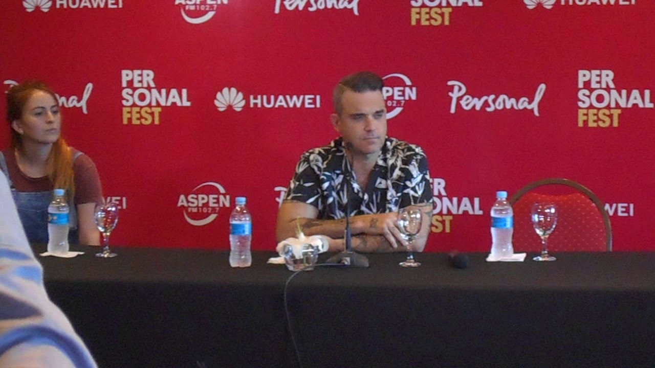 Conferencia de prensa de Robbie Williams en Paraguay 2