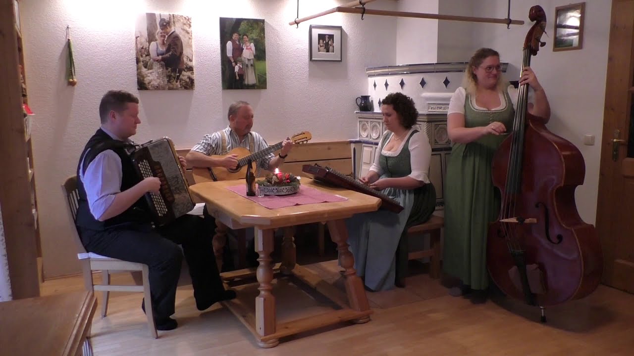 Hallgrafen Hausmusik mit dem Walzer 