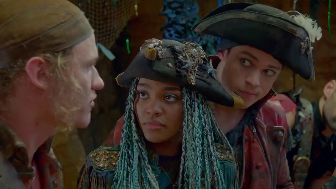 Harry/Gil &ndash; Different kind of love || Descendants 2
