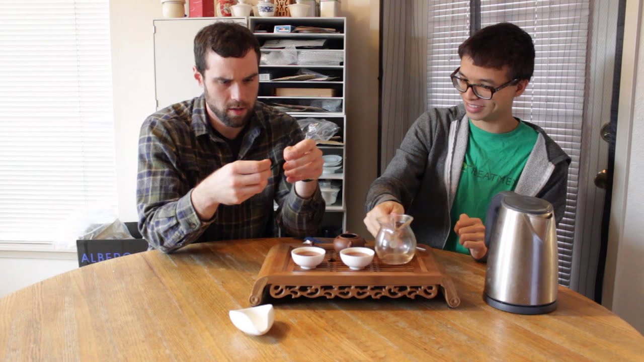 Yunnan Sourcing's 2005 Purple Dehong [Episode 84]