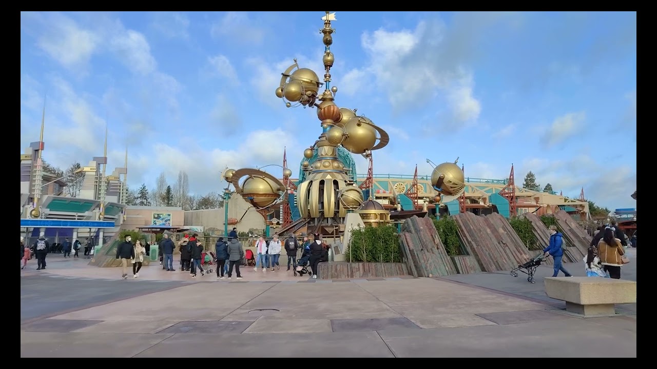 [4K] Walk Tour - Disneyland Paris - Discoveryland - Janvier 2023