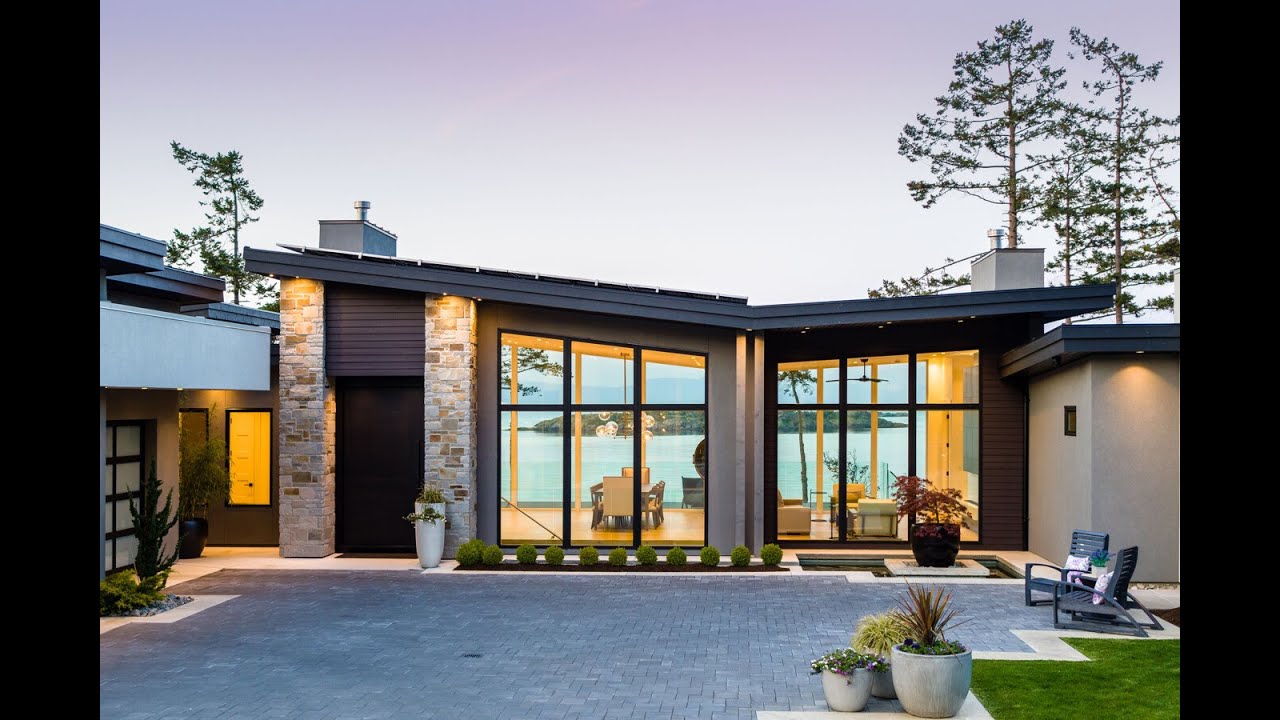 Oceanfront Brilliance, Nanoose Bay, BC - Sotheby's International Realty Canada