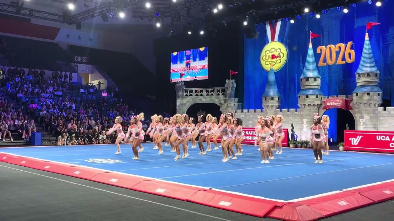 lady lux - uca 2026 (day 1) 💗