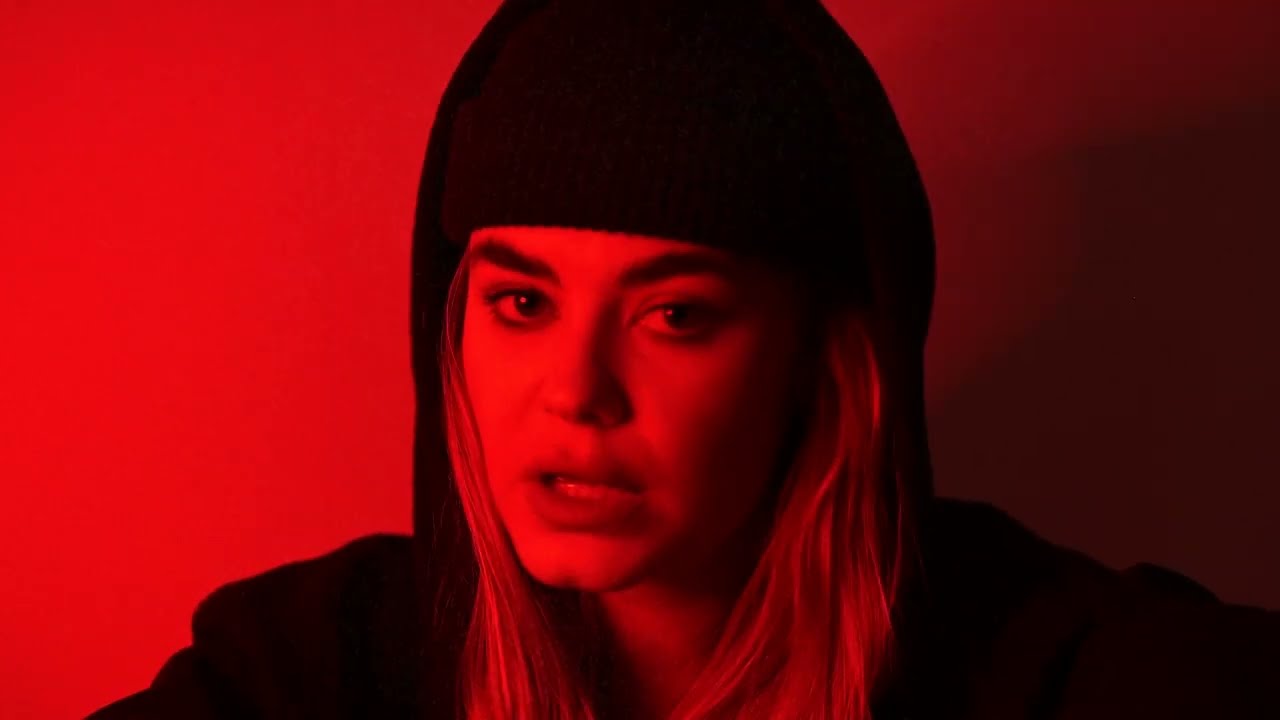 SAZZA -  Como te desconozco ( Videoclip Oficial )