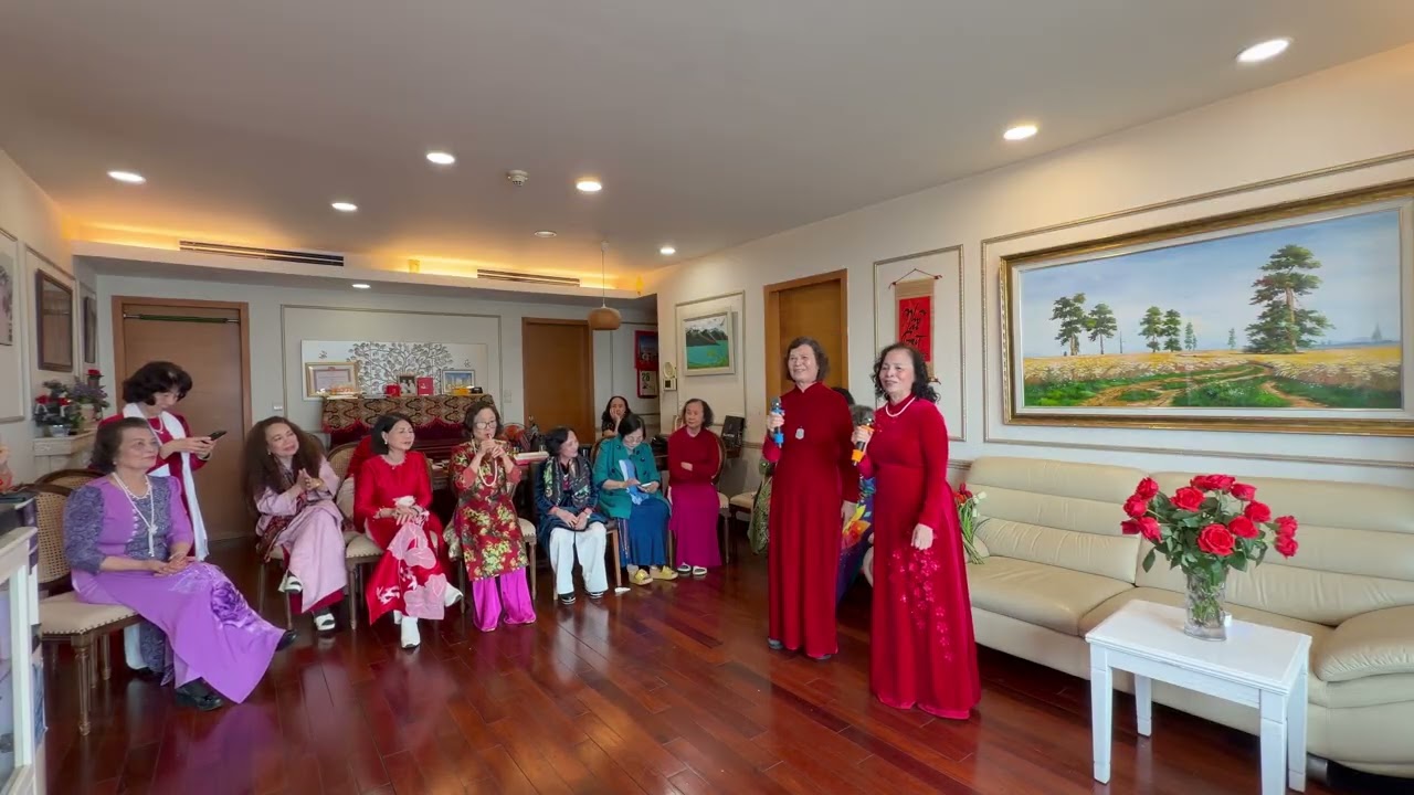 KHÁT VỌNG TÌNH YÊU  - CÔ VIỆT VÀ CÔ DUNG