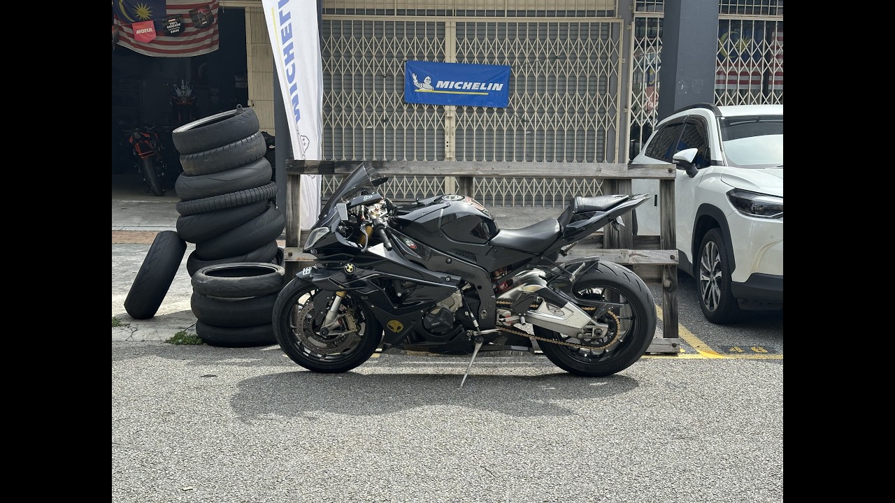 Ride to my workshop | S1000RR | Streetfighter V4 SP2 | NIEZAK HUB