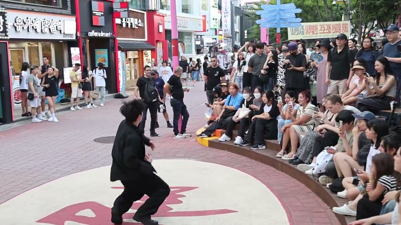 KPOP&JHKTV]#UL Hongjun & Minseok hongdae kpopdance FAKE LOVE유엘&홍준 홍대케이팝댄스#페이크러브(가짜사랑)