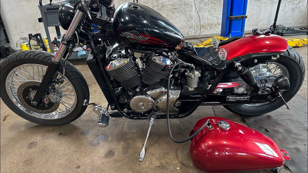 Adaptando tanque Honda shadow 600 na Honda shadow 750