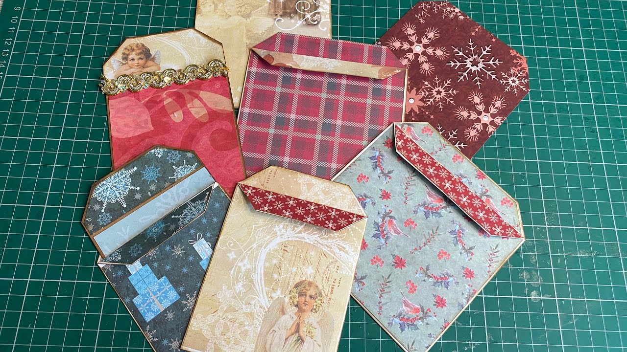 Making Christmas Junk Journal Tag shaped pockets. Junk journal ephemera craft with me 🎄