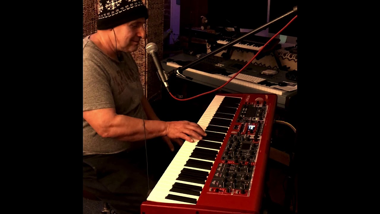 Paul Zarvis Silent Night Improv #iseenord. #nordkeyboards #nordwhitegrand @pzarvis. #paulzarvis