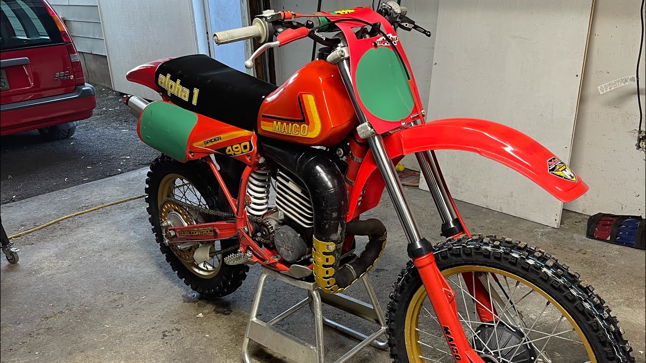 Loretta lynns champ rips a 1983 maico spider 490.