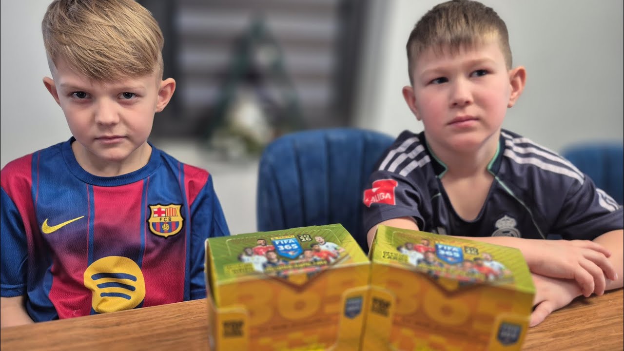 Golden Box FIFA PANINI 365 2026 Mega!! 100 saszetek na odcinku Real Madryt vs Barcelona # El Clásico