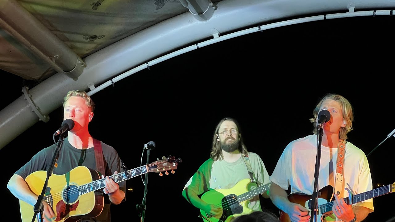 Hollow Coves - Coastline live - Cape Town