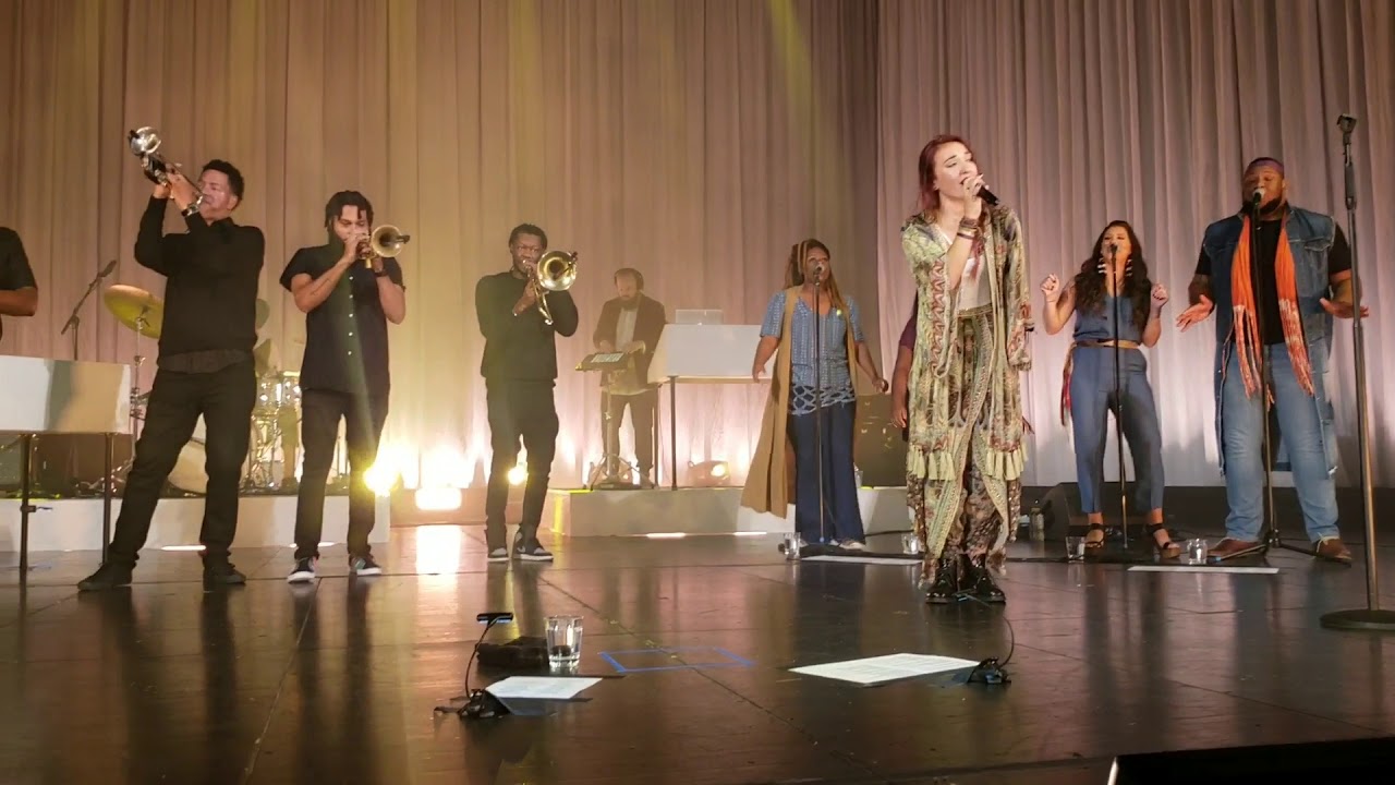 Lauren Daigle "Sir Duke" cover New Orleans Look up Child Tour