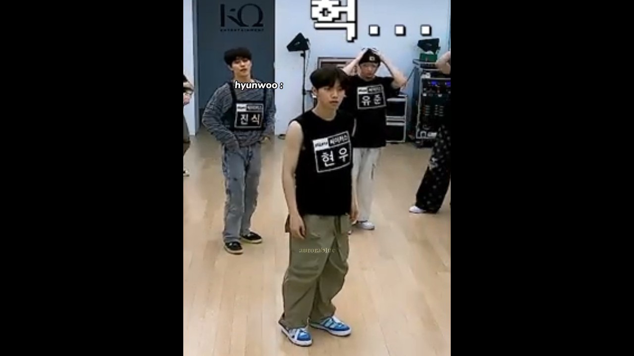 hyunwoo's reaction 🤣 