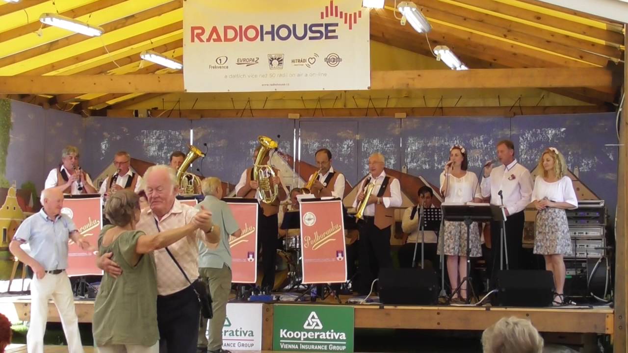 Selske slavnosti Holasovice 2016  Jihoceska Podhoranka Part 3
