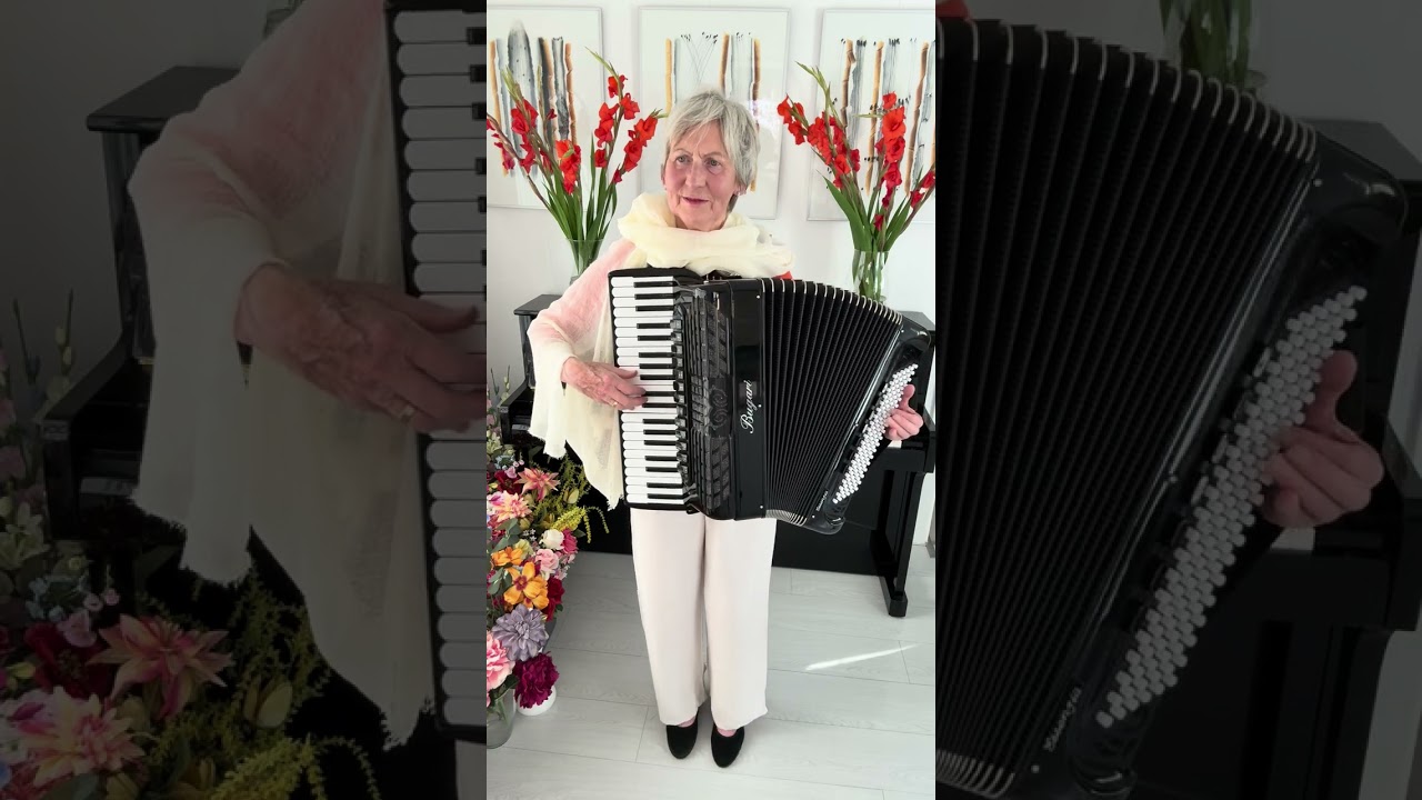 Toolteren - from text Harmen Houtman and compositie Lammy Bruyns