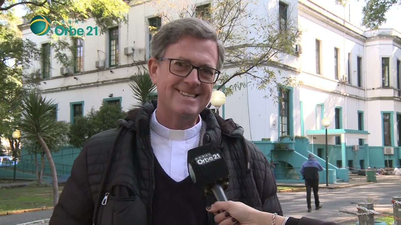 Mons. García Cuerva visita al Hospital Muñiz