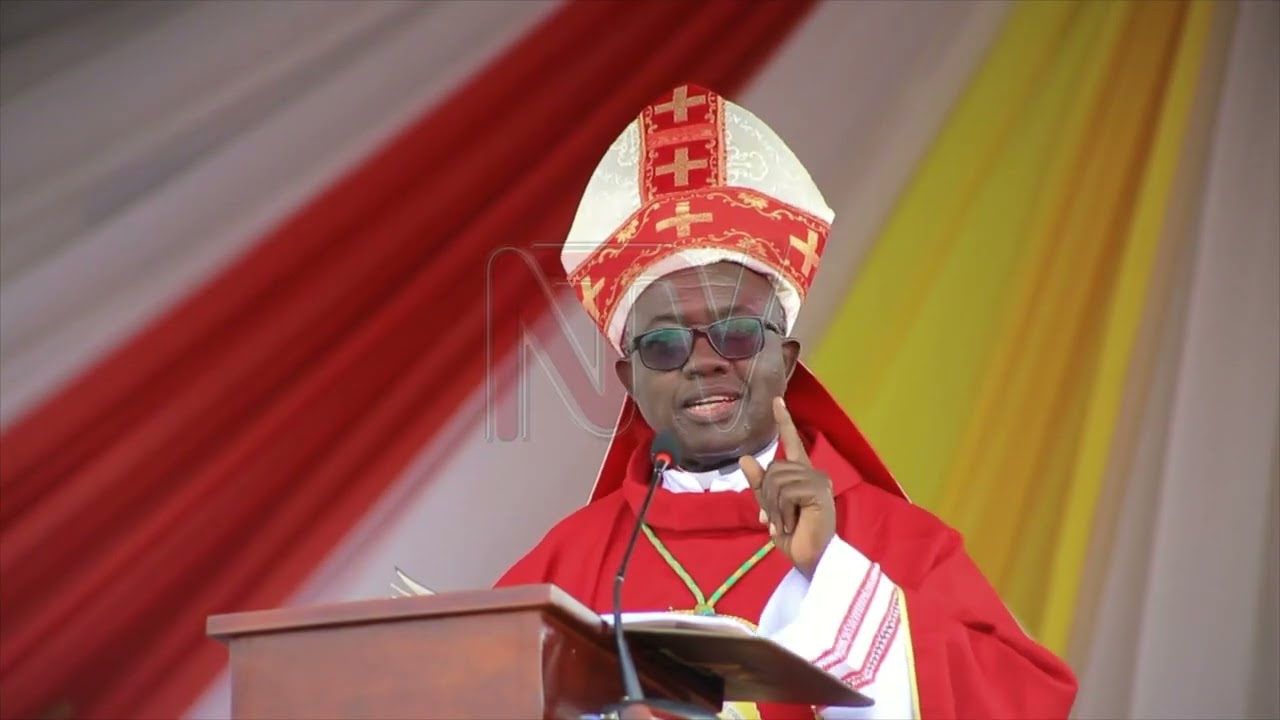 Okujjukira omujulizi Adolf Ludigo, abalamazi beeyiye e katoosa gy’azaalwa