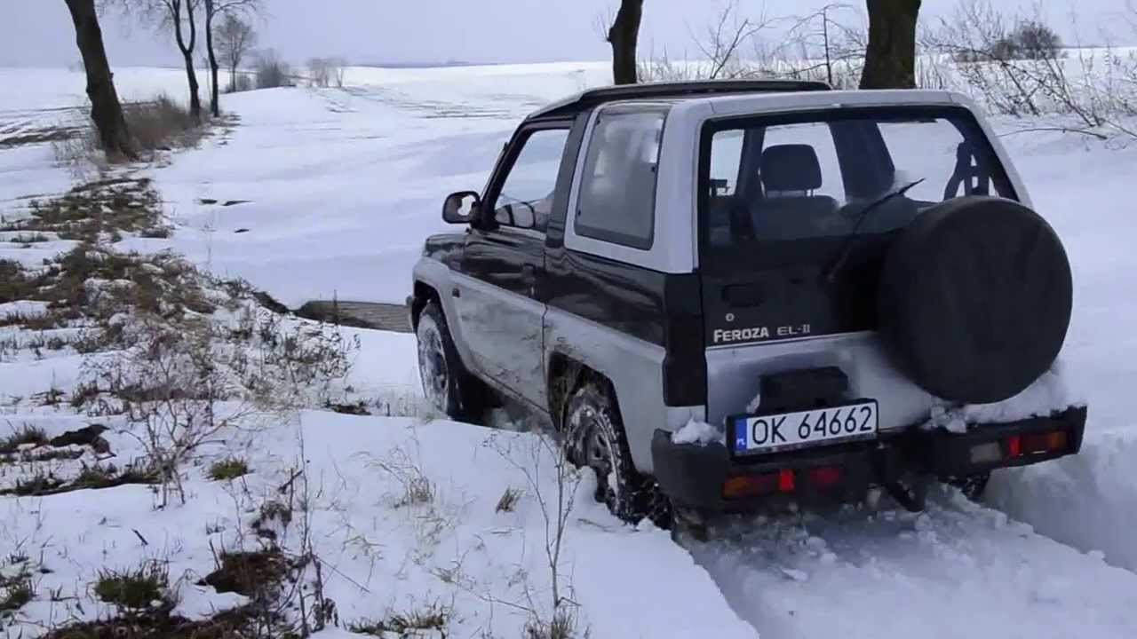Daihatsu Feroza kontra zaspy.