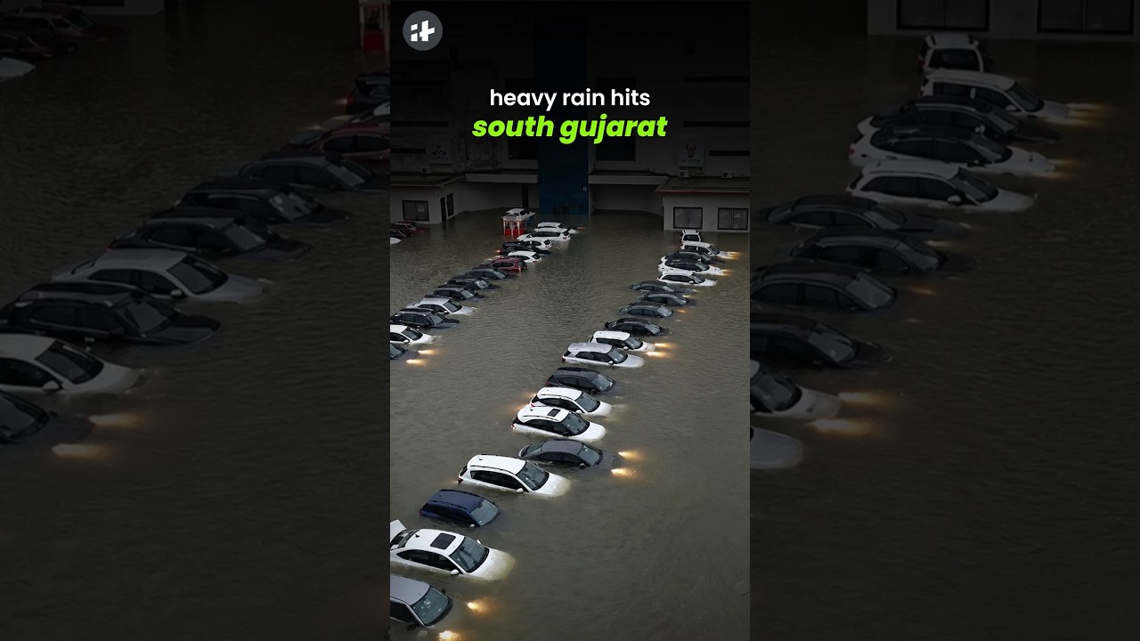 valsad hit by intense rainfall and waterlogging #shorts