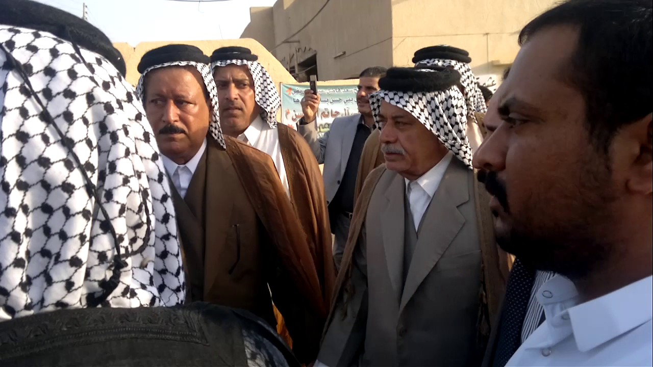 عدد كبير من عشيرة الحواتم بقيادة شيخهم العام الشيخ قائد ال راضي وهم ذاهبون الى الامير مثنى 2011