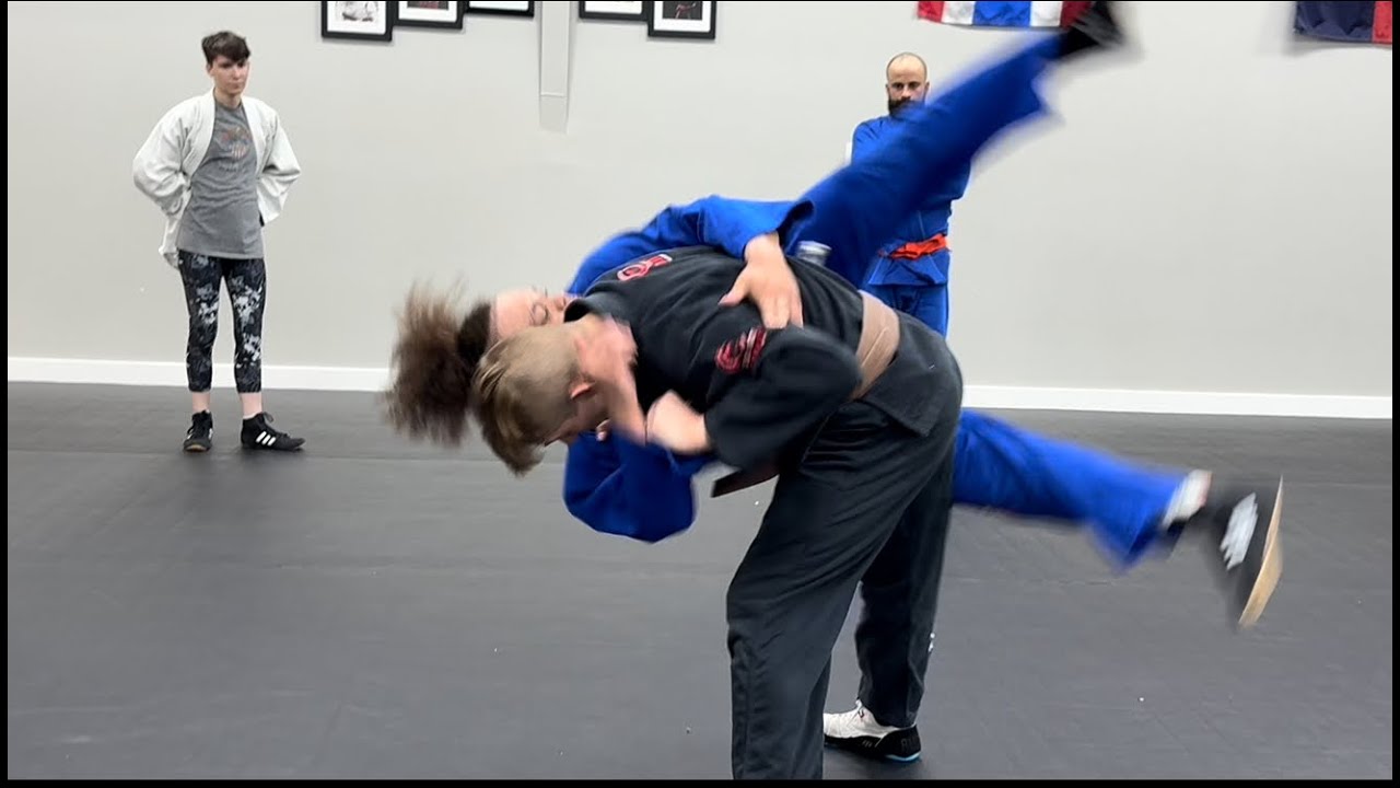 Counter Throws & Submissions – Turn Their Attack Into Your Victory!