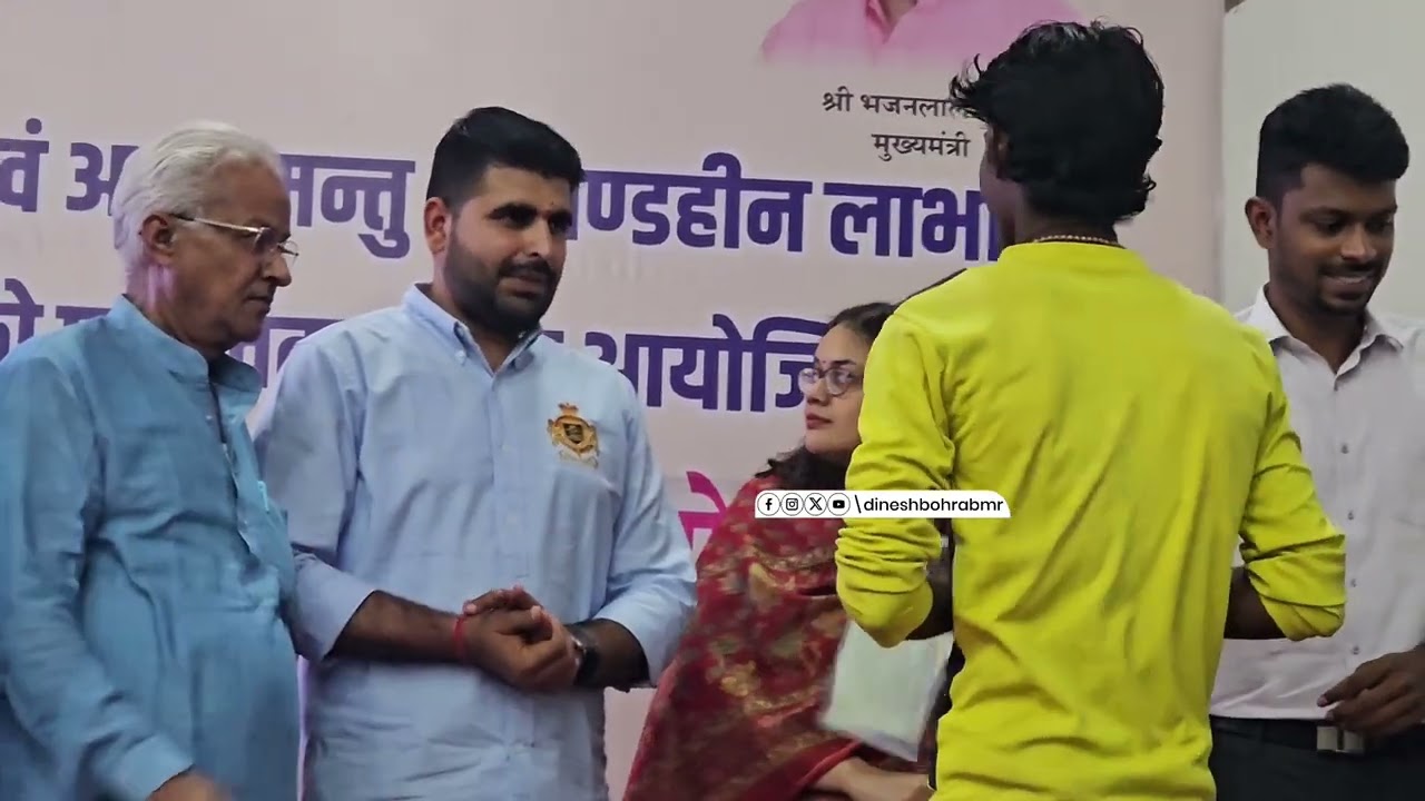 भूमिहीन घुमंतू परिवारों को जिला कलक्टर टीना डाबी ने भेंट किए पट्टे, रविन्द्र भाटी समेत जनप्रतिनिधि..
