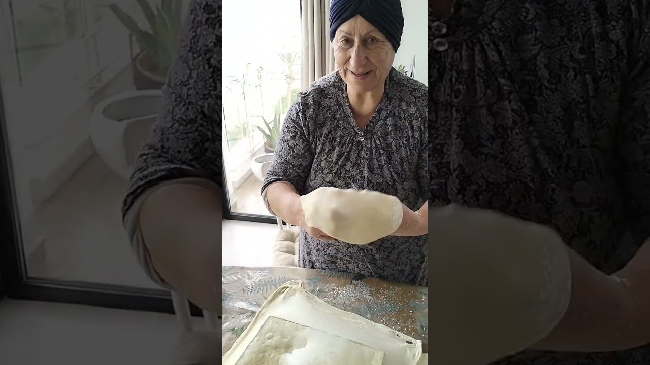 بقلاوة تونسية بمذاق مختلف بقلاوة قلوب العبيدة مع جميع الأسرار baklawa tounssia graines de tournesol 