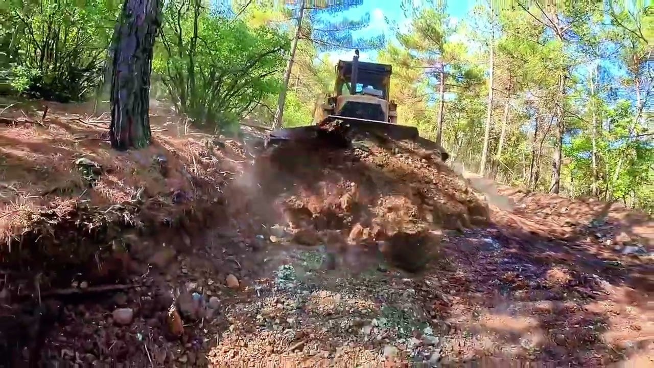 ОТ БУЛЬДОЗЕРА Лесная дорога Строительство ДЛИННЫЙ РАЗРЕЗ Работа #komatsu #bulldozer #caterpillar #li