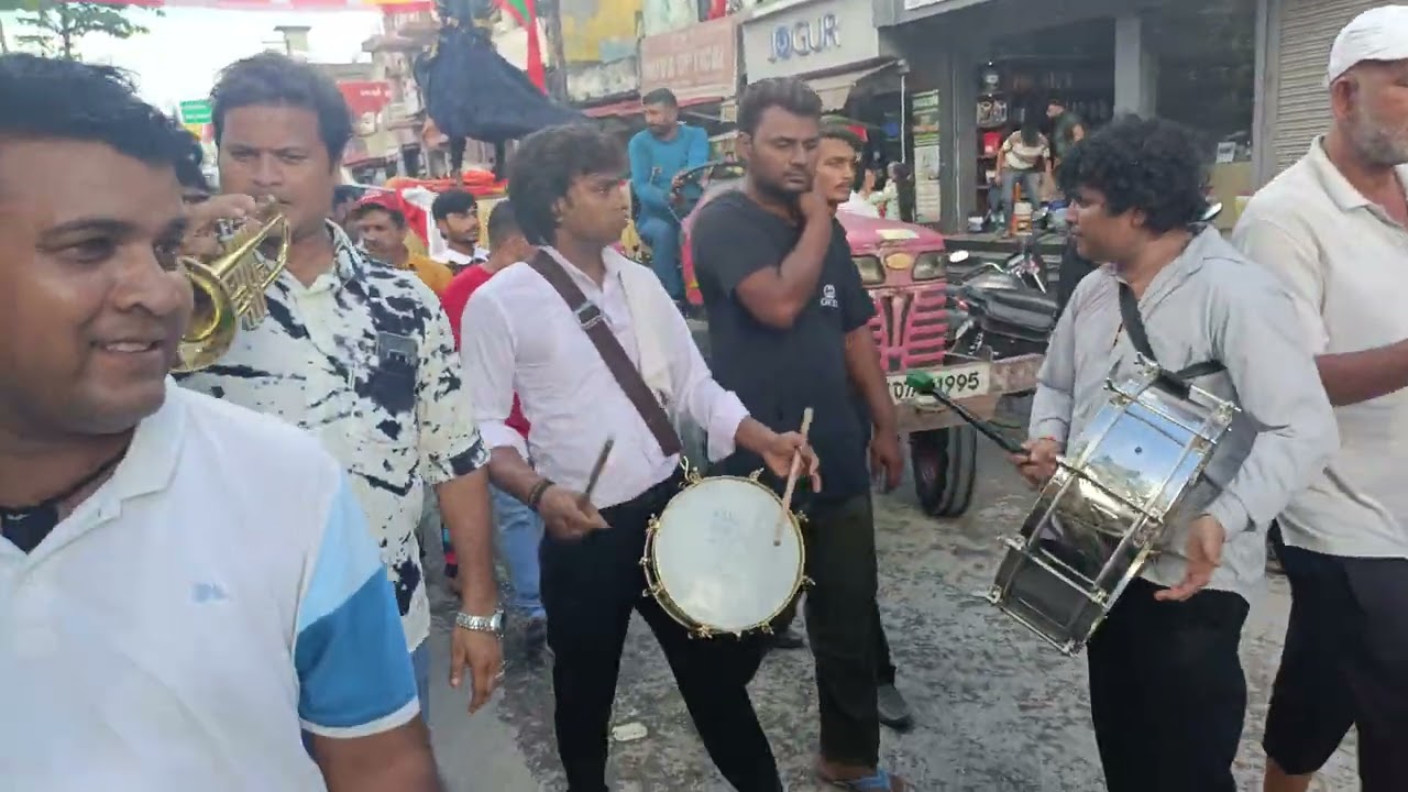 New Kamal Band Delhi Mangolpuri..( Kuch nhi tere bin main kuch nhi ) Manish bhai & Arvind bhai... 