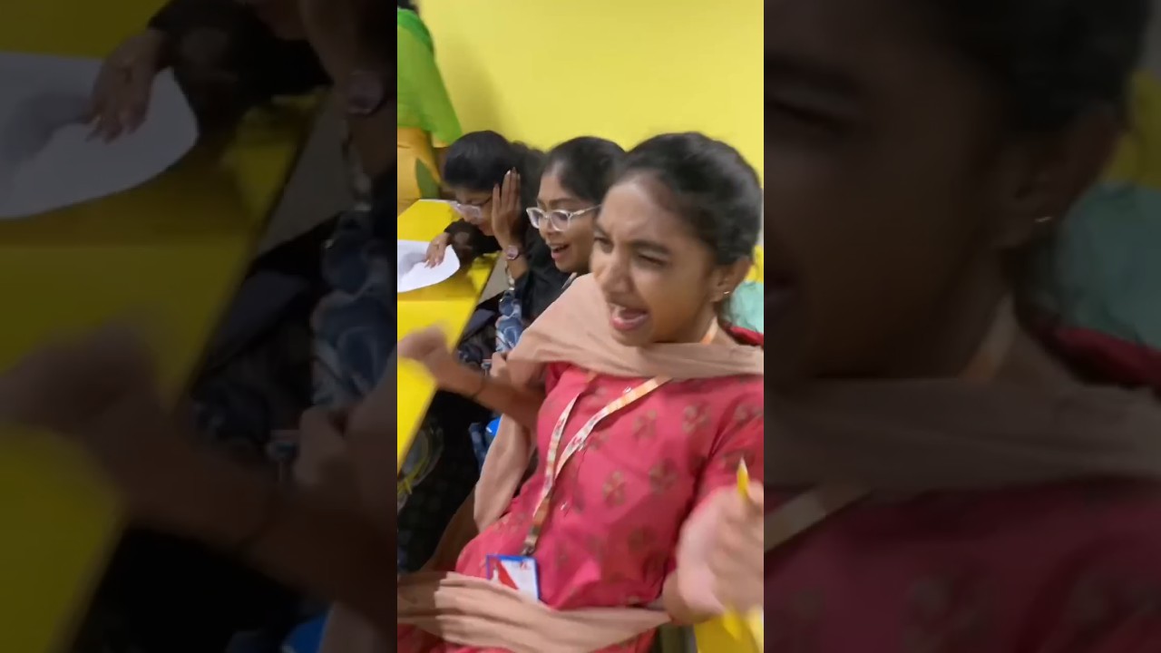 Lizard 🦎 prank on classmates 😂 Insta Id :- chickss23 