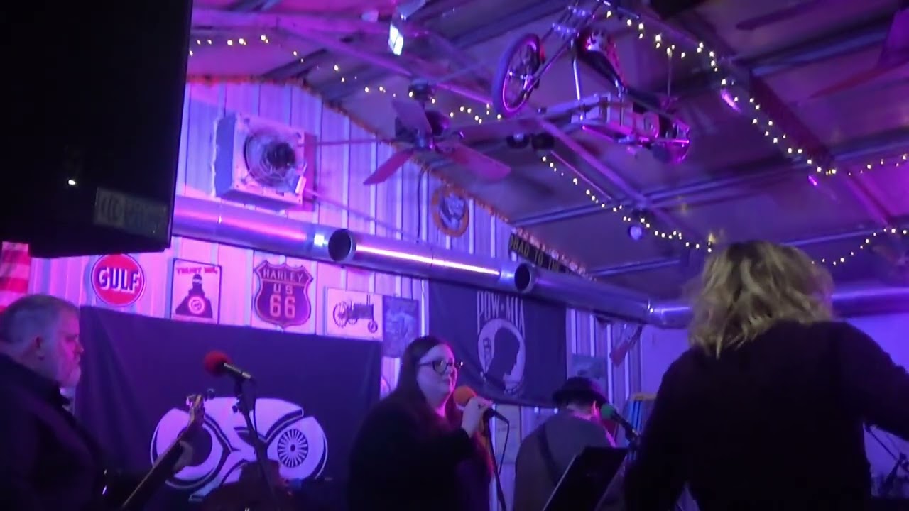 One Eyed Owl Cover Your Love Live 2025