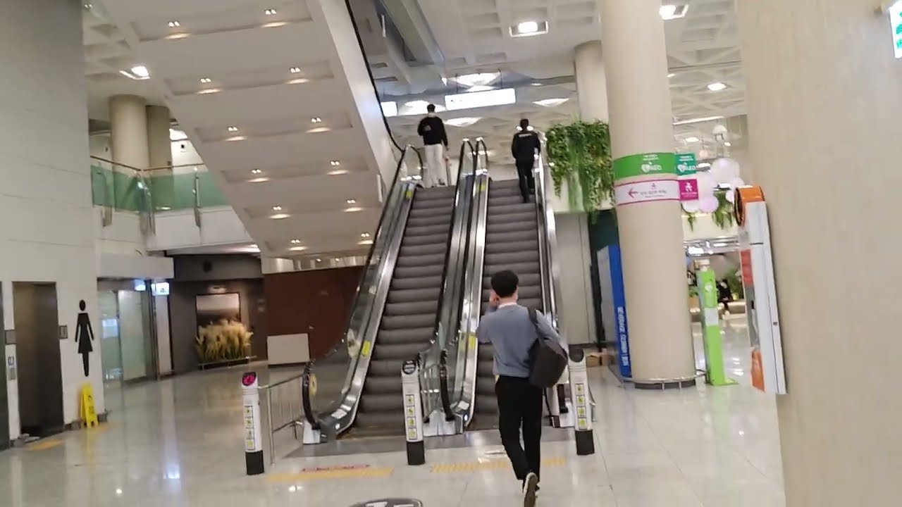 제주올레21코스하도에서 종달올레 21-36. 제주올레21코스 종료점에서 제주공항 찾아가기5. 제주국제공항 버스정류장에서 332번 버스 하차 합니다. (설명참조하세요!)