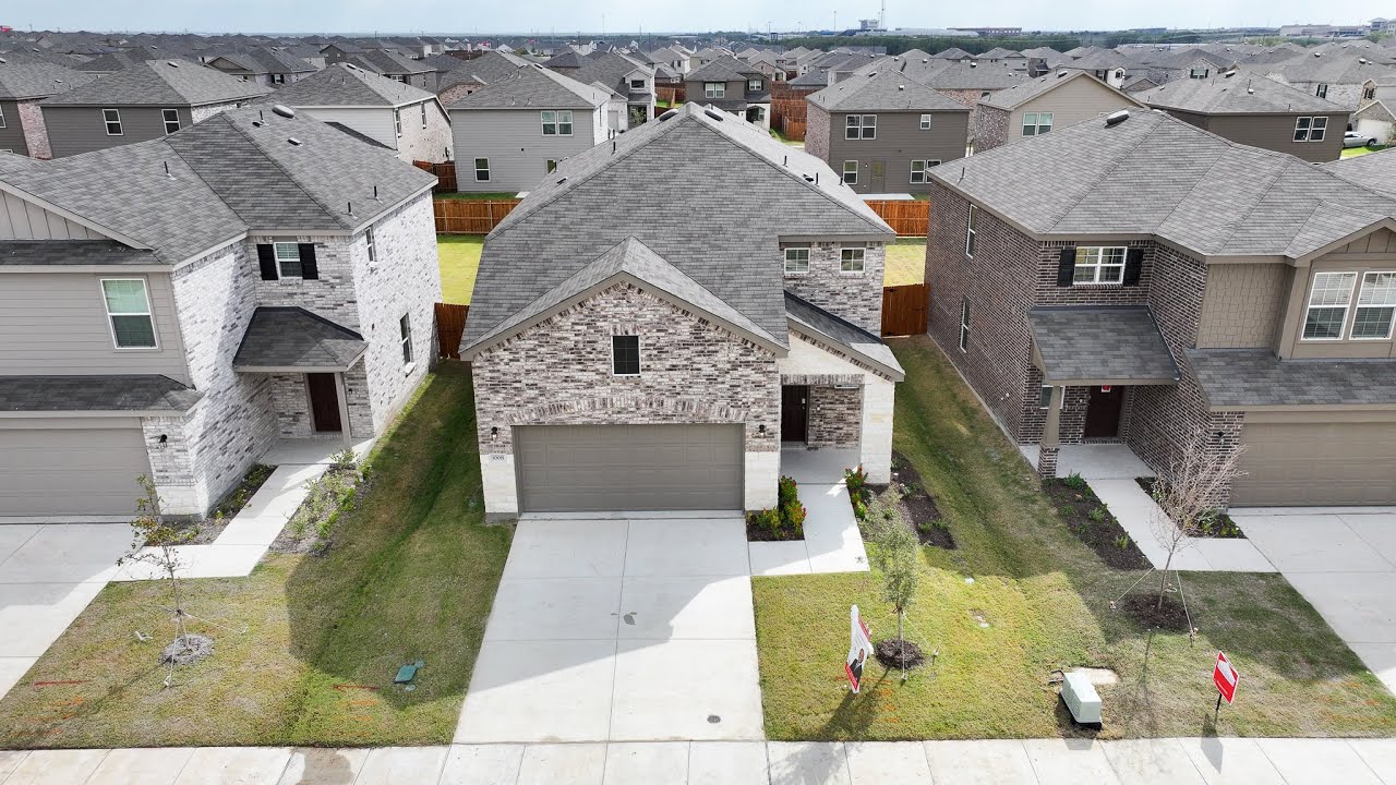 Amazing 4-bedroom, 3 full bath home in Forney, Texas. 1008 Clear Dusk lane, Forney Texas