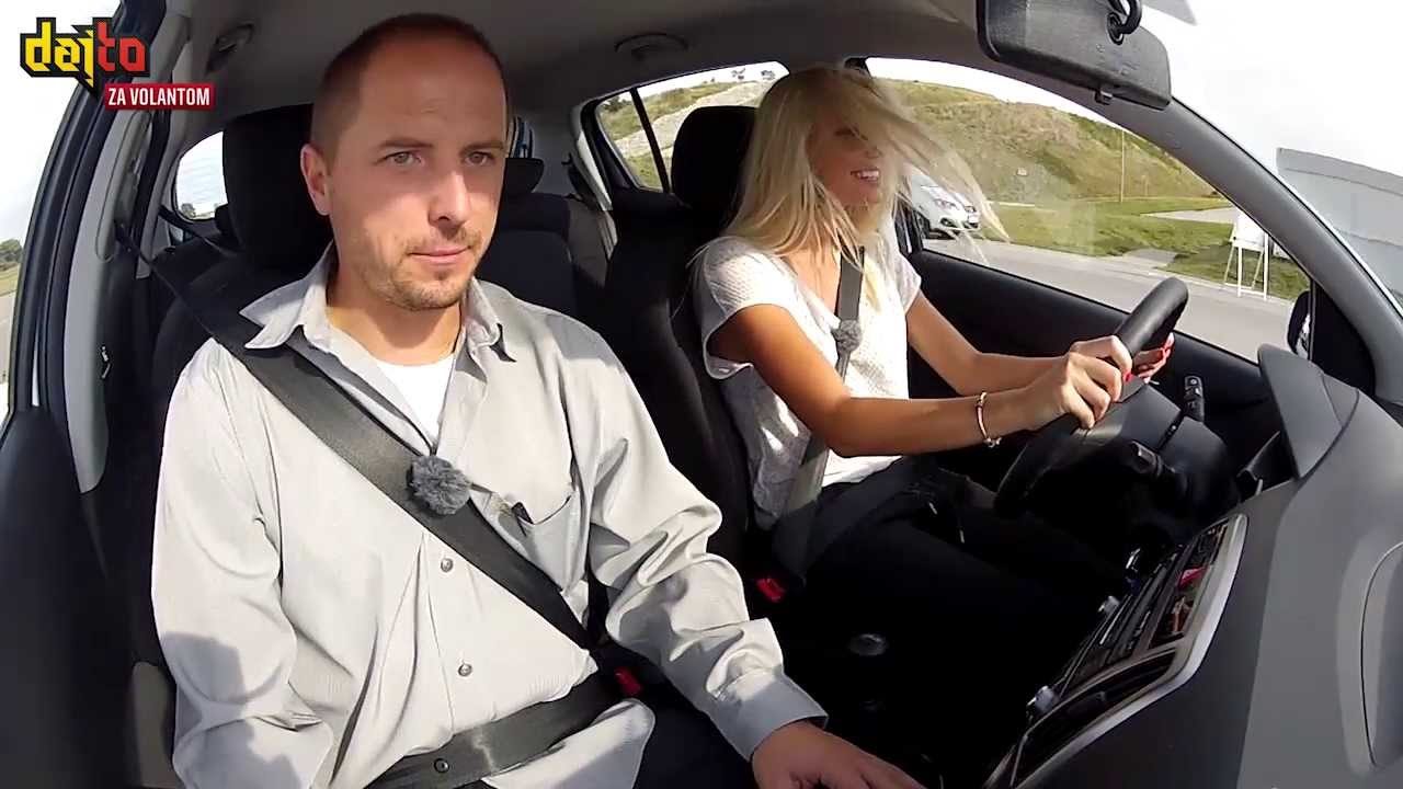 Daj To Za Volantom 4: Základy brzdenia na klzkom, dôležitosť voľby pneumatík