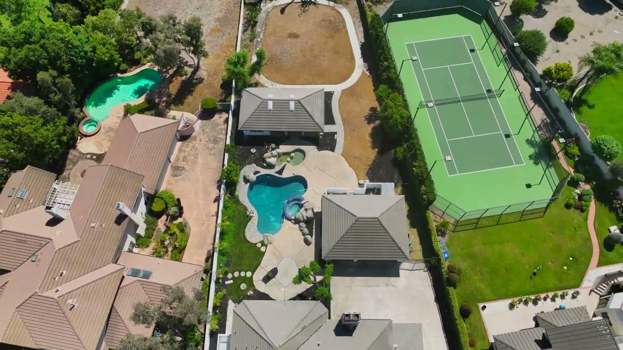 2371 Park Blvd Upland CA 91784 - 2371Park com