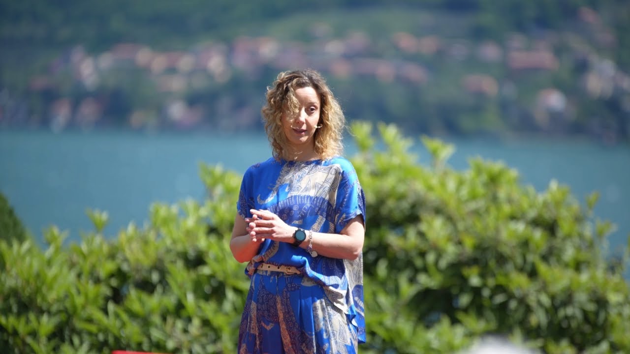 La consapevolezza &egrave; la base per migliorare s&egrave; stessi | Silvia Pinciroli | TEDxBellagio